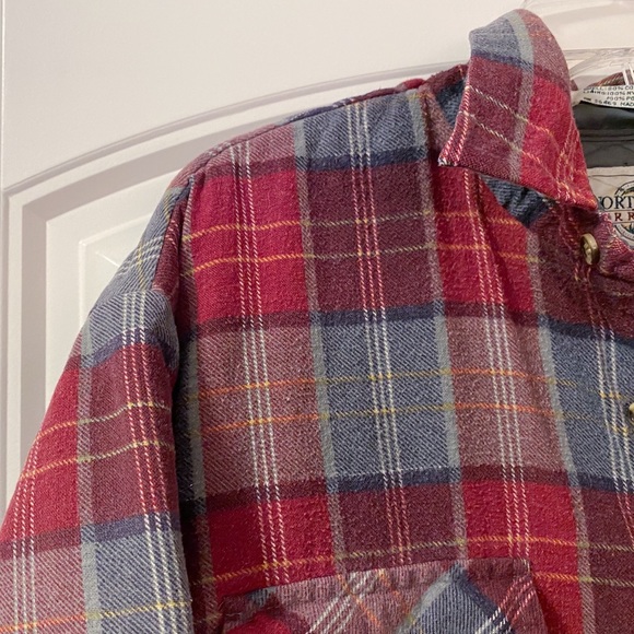 ✨VINTAGE NORTHWEST LINED PLAID JACKET✨ - Picture 3 of 6